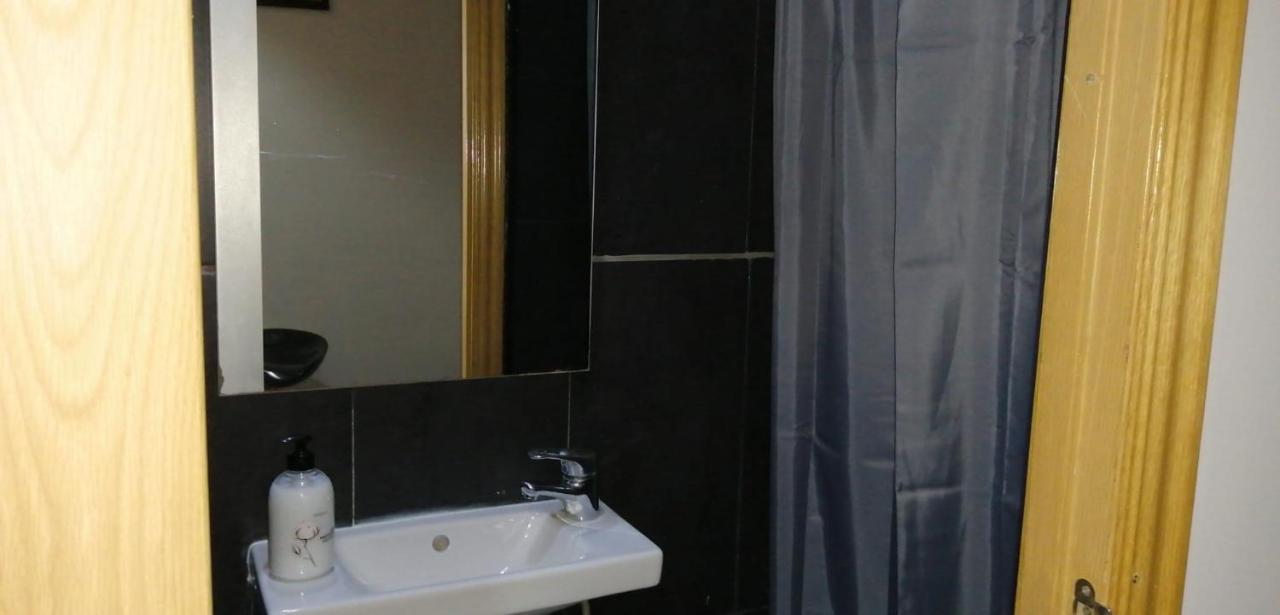 Hostal Oxum Madri Exterior foto
