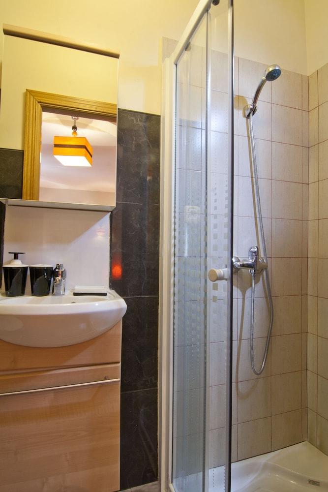 Hostal Oxum Madri Exterior foto